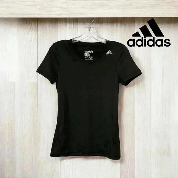 adidas Tops - NWOT, Adidas, Techfit Sport T-Shirt, Small, Black 🏃♀️➡️